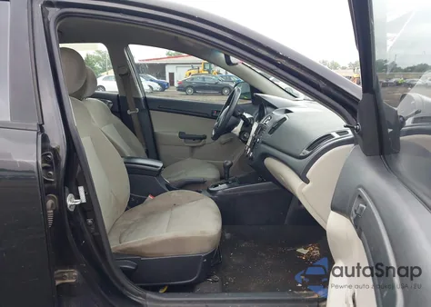 2011 Kia Forte Lx из США, поврежденный, VIN KNAFT4A26B5323030